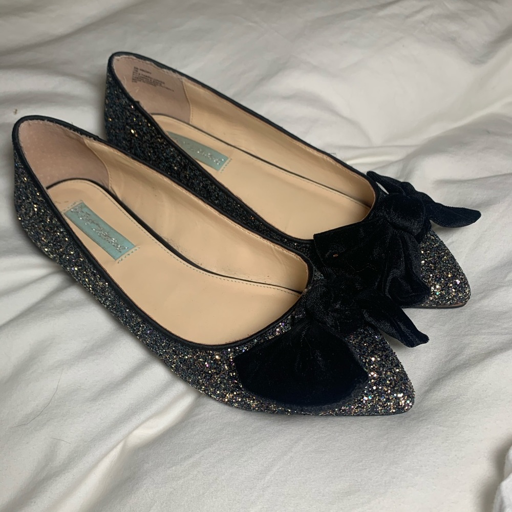 Betsey Johnson Black Glitter Bow Amory Flats🖤✨